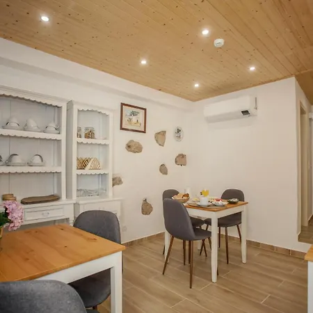 Patio House B&B 오비도스